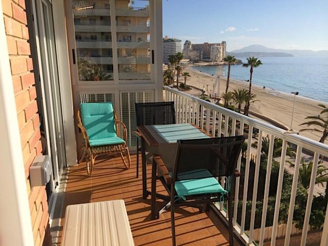 קלפה Medi Playa Primera Linea Con Piscina מראה חיצוני תמונה