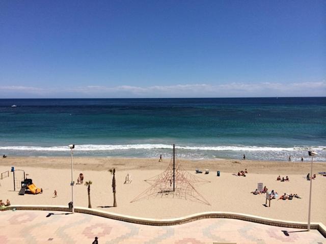קלפה Medi Playa Primera Linea Con Piscina מראה חיצוני תמונה