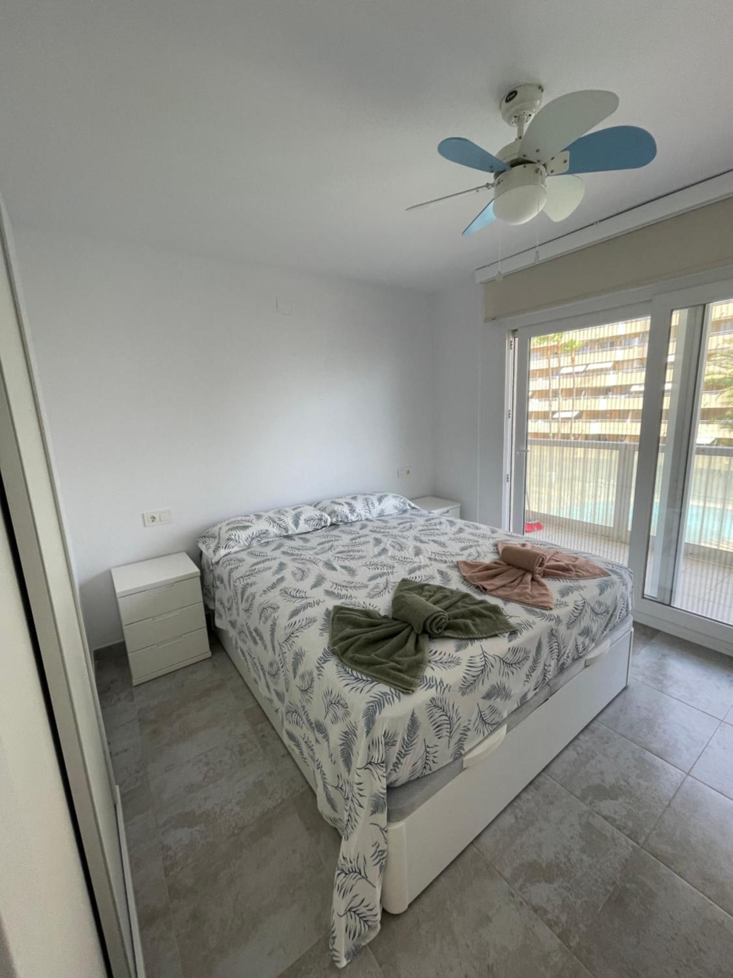 קלפה Medi Playa Primera Linea Con Piscina חדר תמונה